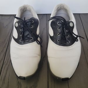 Footjoy women's golf shoes 6. Lace up spikes. Footjoy Lopro collection. Some we